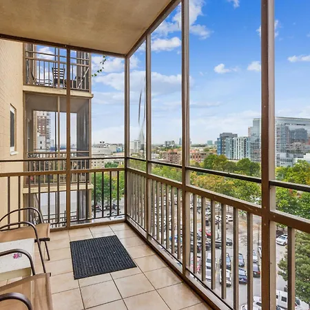 Dwntwn Condo Walk To Americmartaquarium, Sleep 4